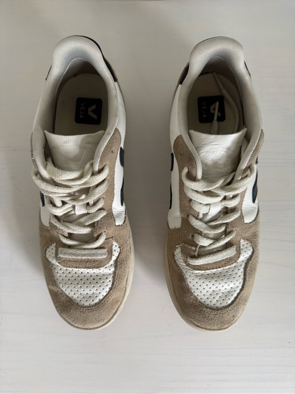 Veja V-10 White Black Sahara Low Top Sneakers Leather Suede EU 39 US Women's 8 - Picture 5 of 12